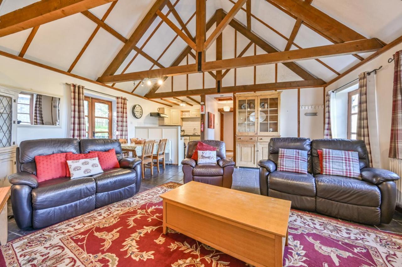 Polean Farm Cottages Looe Exteriör bild