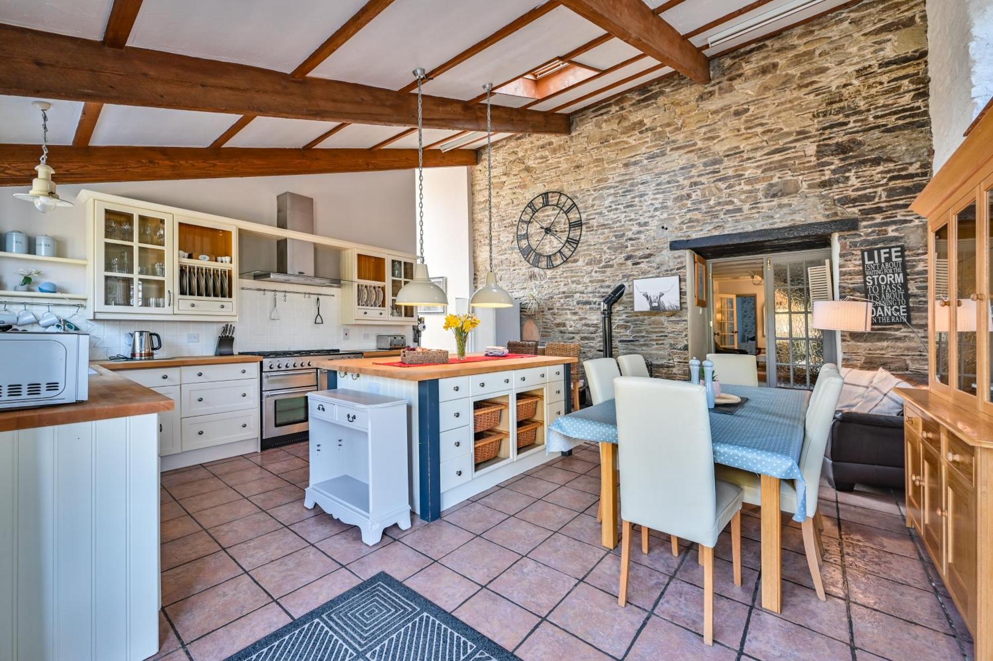 Polean Farm Cottages Looe Exteriör bild