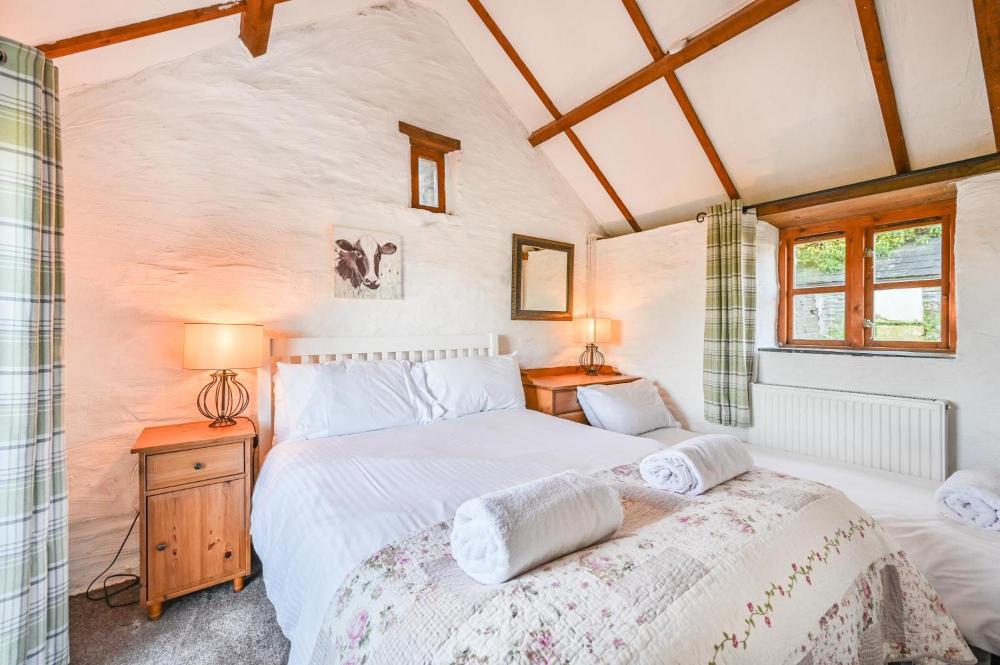 Polean Farm Cottages Looe Rum bild