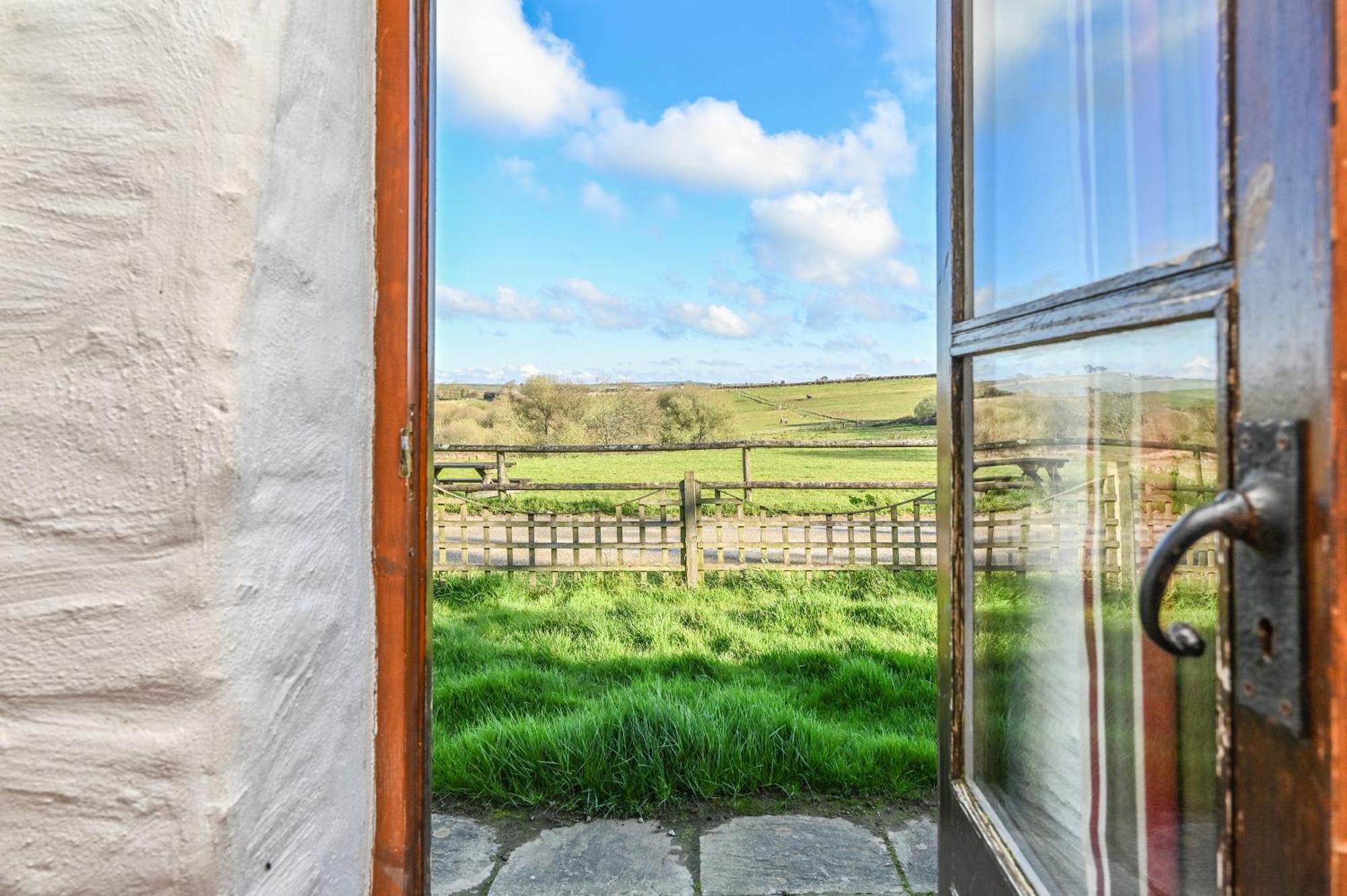 Polean Farm Cottages Looe Rum bild